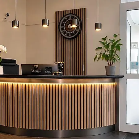 Hotel Am Hirschgarten 3*
