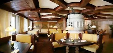 Am Hirschgarten 3* فيلدرستادت